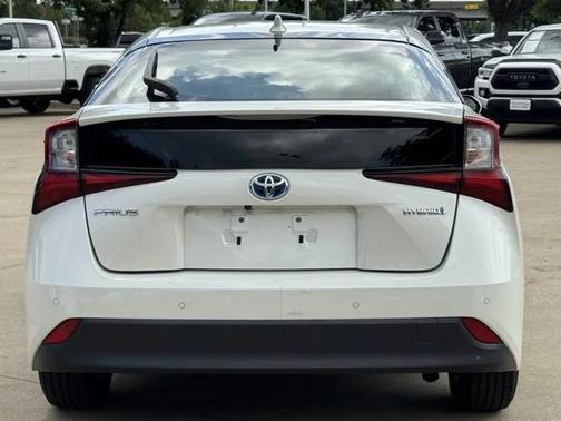 2020 Toyota Prius L