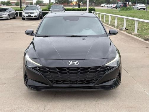 Phantom Black 2023 Hyundai ELANTRA SEL