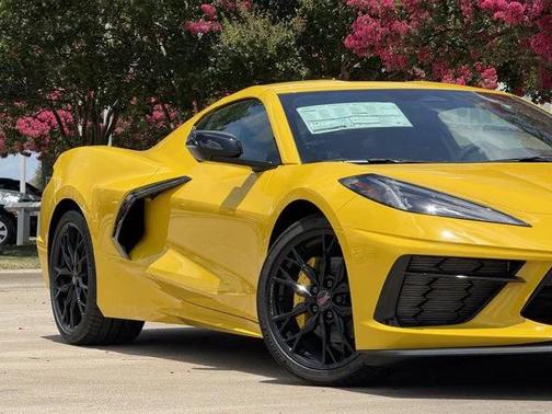 2025 Chevrolet Corvette Stingray w/2LT