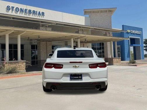 Summit White 2021 Chevrolet Camaro 1LT