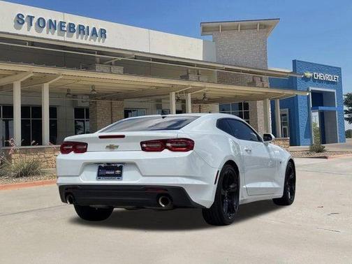 Summit White 2021 Chevrolet Camaro 1LT
