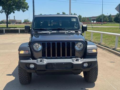 Granite Crystal Metallic Clearcoat 2022 Jeep Gladiator Sport