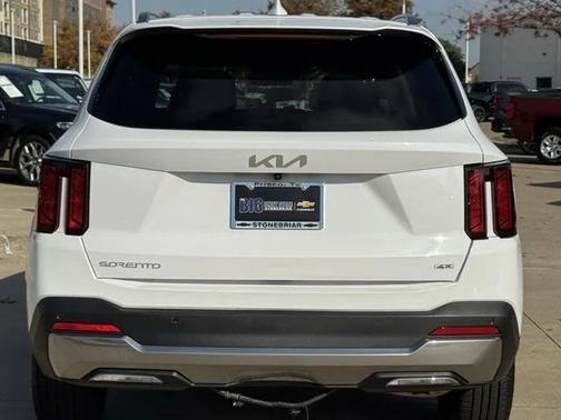 2024 Kia Sorento S