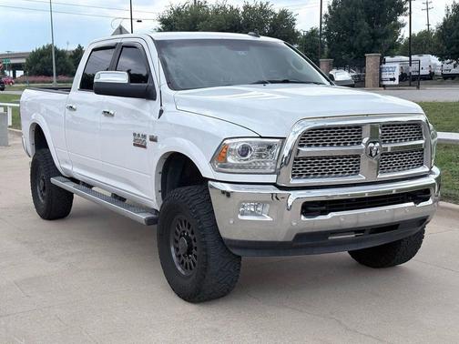 Bright White Clearcoat 2016 RAM 2500 Laramie
