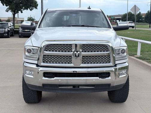 Bright White Clearcoat 2016 RAM 2500 Laramie