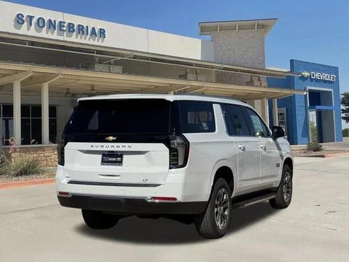 2026 Chevrolet Suburban LT