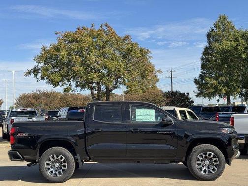 Black 2026 Chevrolet Colorado Z71