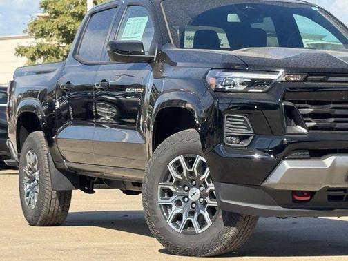 Black 2026 Chevrolet Colorado Z71