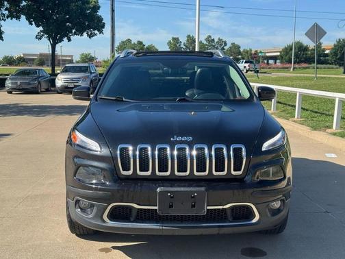 Brilliant Black Crystal Pearlcoat 2014 Jeep Cherokee Limited