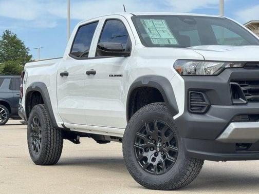 Summit White 2026 Chevrolet Colorado Trail Boss