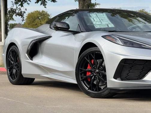 2026 Chevrolet Corvette Stingray w/2LT