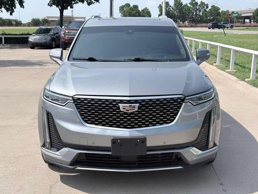 Argent Silver Metallic 2023 Cadillac XT6 Premium Luxury FWD