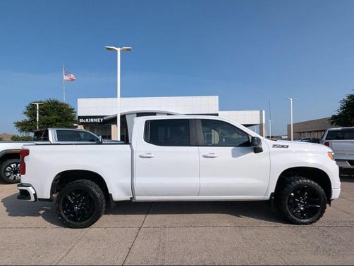 Summit White 2025 Chevrolet Silverado 1500 RST