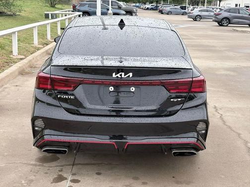 Aurora Black 2024 Kia Forte GT