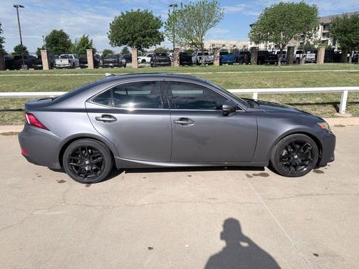 2015 Lexus IS 250 Crafted Line