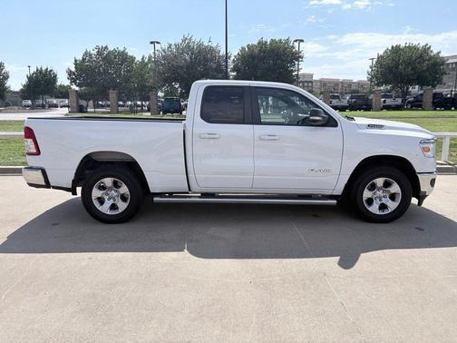 Bright White Clearcoat 2022 RAM 1500 Big Horn/Lone Star