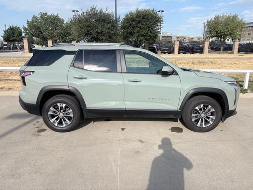 Cacti Green 2025 Chevrolet Equinox 1LT