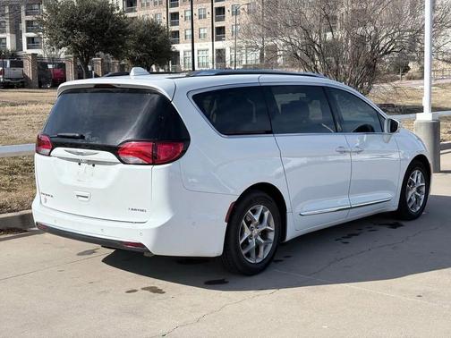 2018 Chrysler Pacifica Limited
