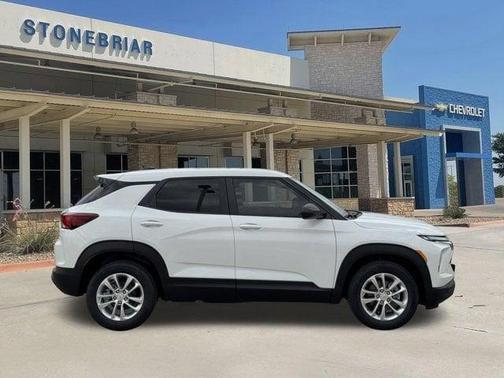 Summit White 2026 Chevrolet Trailblazer LS