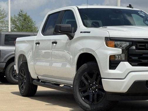 Summit White 2026 Chevrolet Silverado 1500 Custom