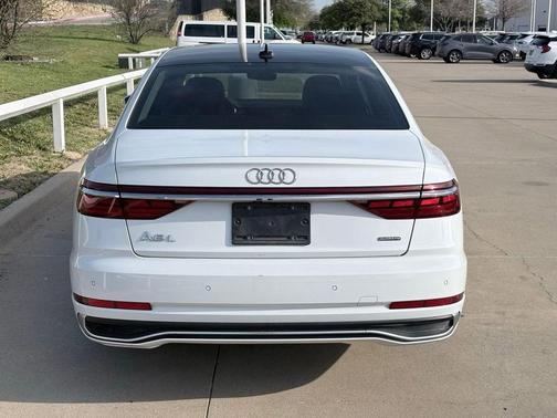 Glacier White Metallic 2023 Audi A8 L 55 TFSI quattro Tiptronic