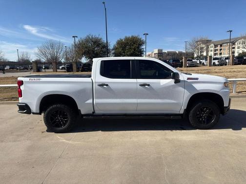 2022 Chevrolet Silverado 1500 Custom Trail Boss