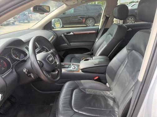 Ice Silver Metallic 2013 Audi Q7 3.0T Premium Plus