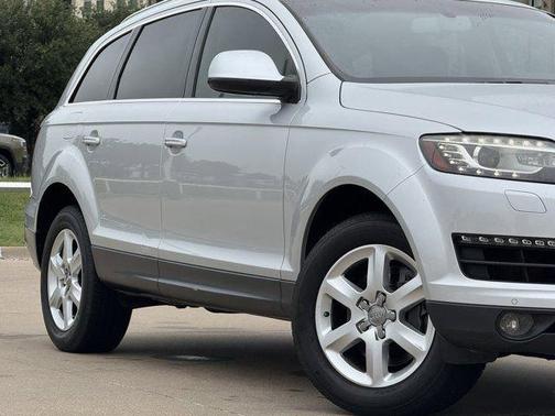 Ice Silver Metallic 2013 Audi Q7 3.0T Premium Plus