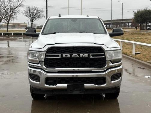 2020 RAM 2500 Tradesman Crew Cab 4X4 8' Box
