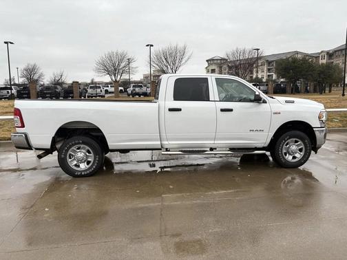 2020 RAM 2500 Tradesman Crew Cab 4X4 8' Box