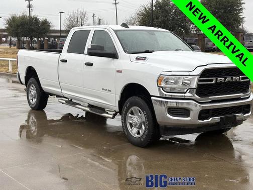 2020 RAM 2500 Tradesman Crew Cab 4X4 8' Box