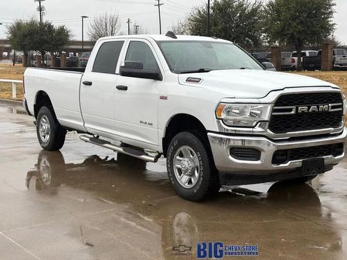 2020 RAM 2500 Tradesman Crew Cab 4X4 8' Box