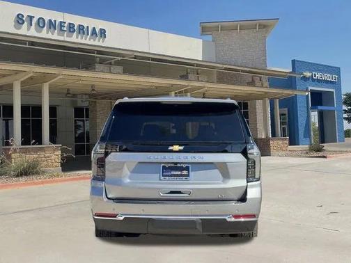 2026 Chevrolet Suburban LT