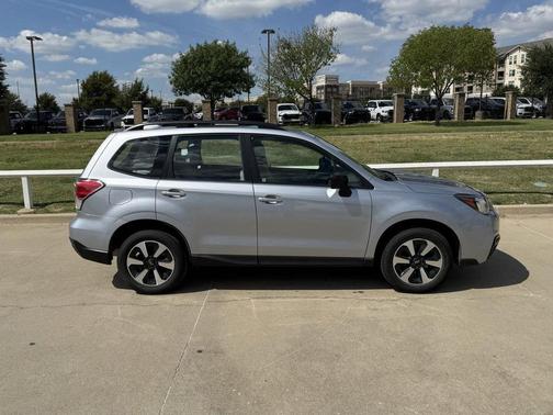 2017 Subaru Forester 2.5i