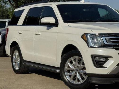 White 2021 Ford Expedition XLT