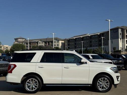 White 2021 Ford Expedition XLT