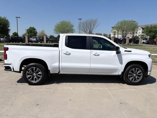Summit White 2021 Chevrolet Silverado 1500 RST