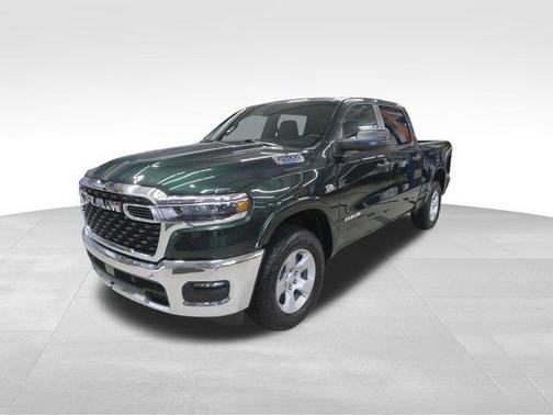 Serrano Green Metallic 2026 RAM 1500 Big Horn/Lone Star
