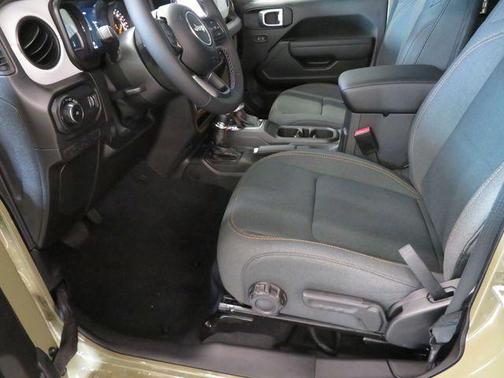 41 (DISC) 2027 Jeep Wrangler Sport S