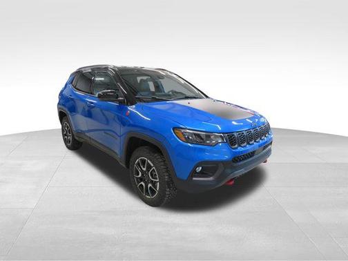 Hydro Blue Pearlcoat 2026 Jeep Compass Trailhawk