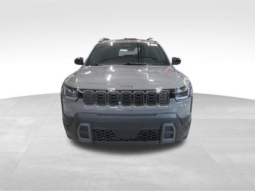 Sting-Gray Clearcoat 2026 Jeep Cherokee Laredo