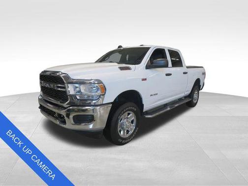 Bright White Clearcoat 2022 RAM 2500 Tradesman