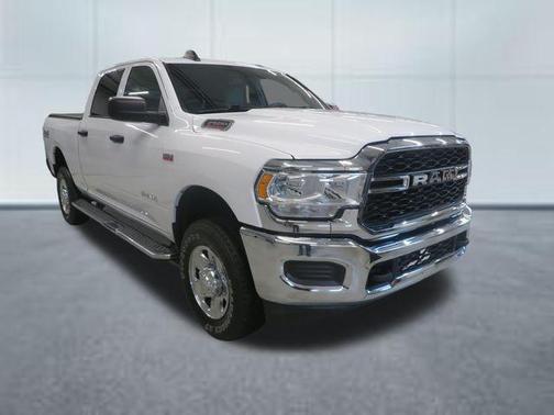 Bright White Clearcoat 2022 RAM 2500 Tradesman