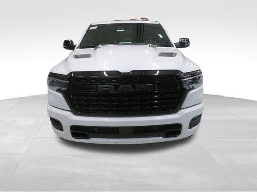 Ivory White Tri-Coat Pearlcoat 2026 RAM 1500 Limited