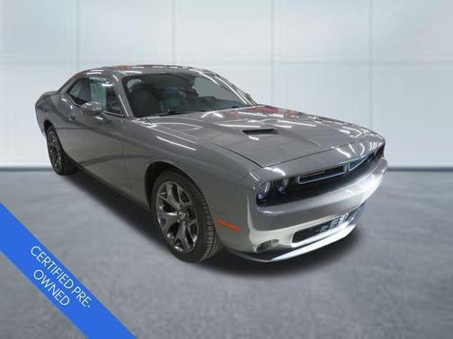 2017 Dodge Challenger SXT