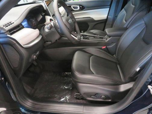 Fathom Blue Pearl Coat 2026 Jeep Compass Limited