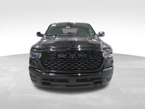 Diamond Black Crystal Pearlcoat 2027 RAM 1500 Big Horn/Lone Star