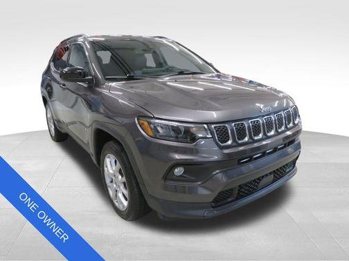2023 Jeep Compass Latitude Lux