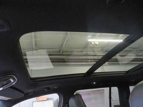 Bright White Clearcoat 2026 Jeep Grand Cherokee 85th Anniversary Edition