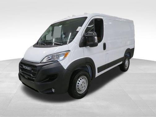 Bright White Clearcoat 2026 RAM ProMaster 1500 Low Roof